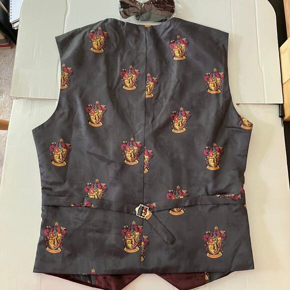 Men’s Harry Potter Deluxe Vest Gryffindor with Bow tie Size Small - Picture 4 of 6